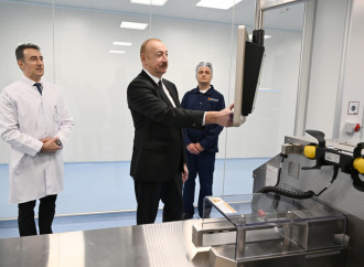 Prezident İlham Əliyev dərman preparatları istehsalı müəssisəsinin açılışında iştirak edib