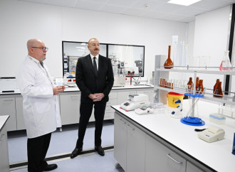 Prezident İlham Əliyev dərman preparatları istehsalı müəssisəsinin açılışında iştirak edib