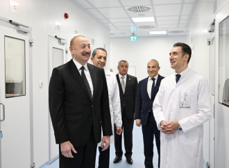 Prezident İlham Əliyev dərman preparatları istehsalı müəssisəsinin açılışında iştirak edib