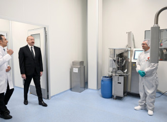 Prezident İlham Əliyev dərman preparatları istehsalı müəssisəsinin açılışında iştirak edib