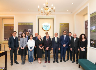 Dini Qurumlarla İş üzrə Dövlət Komitəsinin sədri Ramin Məmmədov noyabrın 24-də Azərbaycan Bəhailəri Dini Mərkəzinin fəaliyyəti ilə tanış olub