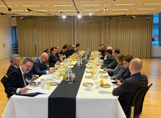 Hikmət Hacıyev NATO-nun Baş Qərargahında olub