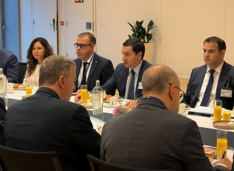 Hikmət Hacıyev NATO-nun Baş Qərargahında olub