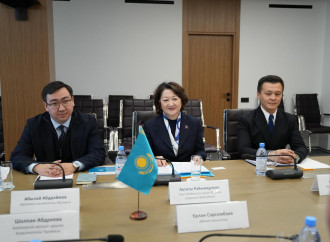 Türk Mədəniyyəti və İrsi Fondunun Prezidenti Qazaxıstan Respublikasının Ədliyyə Naziri ilə bir araya gəlib