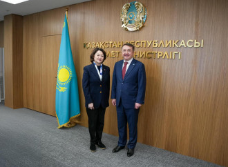 Türk Mədəniyyəti və İrsi Fondunun Prezidenti Qazaxıstan Respublikasının Ədliyyə Naziri ilə bir araya gəlib