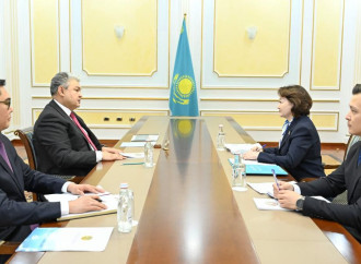 Türk Mədəniyyəti və İrsi Fondunun Prezidenti Qazaxıstan Respublikasının Xarici İşlər Naziri ilə görüşüb
