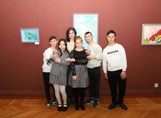 “Sevgi palitrası” – Beynəlxalq Əlillər Günü münasibətilə sərgi açılıb