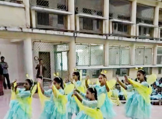 Heydər Əliyev Fondunun vitse-prezidenti Leyla Əliyeva və Bakı Media Mərkəzinin rəhbəri Arzu Əliyeva Dəkkədə uşaq evini ziyarət ediblər