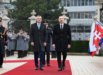 Prezident İlham Əliyevin Bratislavada rəsmi qarşılanma mərasimi olub