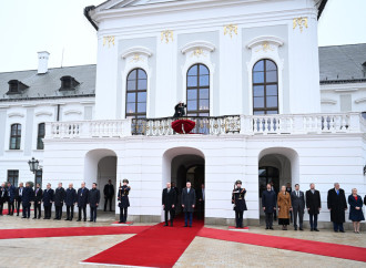Prezident İlham Əliyevin Bratislavada rəsmi qarşılanma mərasimi olub