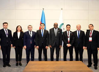 Mədəniyyət naziri Adil Kərimli İƏT baş katibinin köməkçisi ilə görüşüb