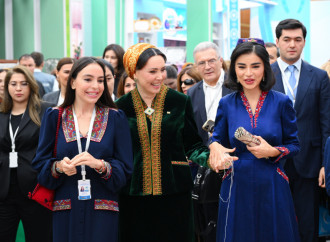 Heydər Əliyev Fondunun vitse-prezidenti Leyla Əliyeva Türkmənistanda beynəlxalq konfransda iştirak edib