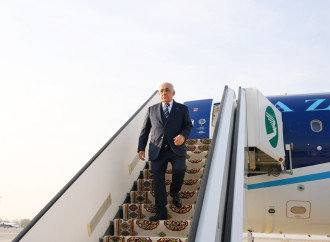 Əli Əsədov Türkmənistana işgüzar səfərə gedib