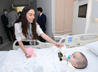 Heydər Əliyev Fondunun vitse-prezidenti Leyla Əliyeva Liv Bona Dea Hospitalında Sümük iliyi nəqli mərkəzinin açılış mərasimində iştirak edib