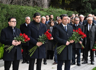 MEDİA və Audiovizual Şura nümayəndələri Ümummilli Lider Heydər Əliyevin məzarını ziyarət ediblər