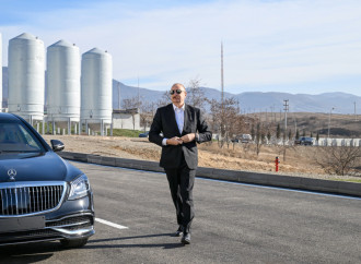 Prezident İlham Əliyev Xocalının Ballıca kəndində ofis mebelləri və mebel aksesuarlarının istehsalı müəssisəsinin açılışında iştirak edib