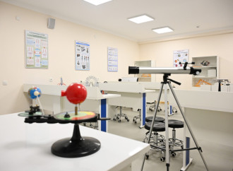 Prezident İlham Əliyev Kərkicahan qəsəbə 1 nömrəli tam orta məktəbin binasının əsaslı təmirdən sonra açılışında iştirak edib