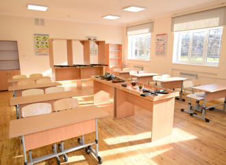 Prezident İlham Əliyev Kərkicahan qəsəbə 1 nömrəli tam orta məktəbin binasının əsaslı təmirdən sonra açılışında iştirak edib