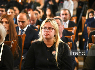 AZAL-ın Qazaxıstanda qəzaya uğrayan təyyarəsinə həsr olunmuş poçt markası təqdim olunub