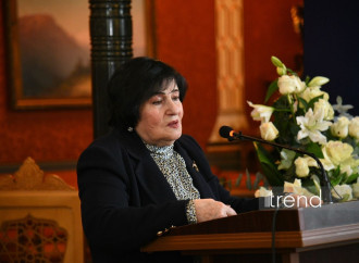 AZAL-ın Qazaxıstanda qəzaya uğrayan təyyarəsinə həsr olunmuş poçt markası təqdim olunub