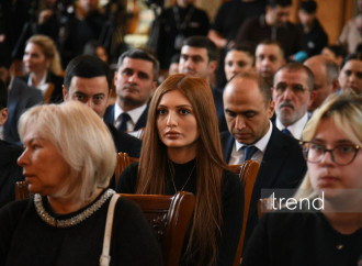 AZAL-ın Qazaxıstanda qəzaya uğrayan təyyarəsinə həsr olunmuş poçt markası təqdim olunub