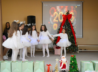 Heydər Əliyev Fondunun vitse-prezidenti Leyla Əliyeva, Arzu Əliyeva və Alena Əliyeva Bakı şəhəri 5 nömrəli internat tipli xüsusi ümumtəhsil məktəbində olublar