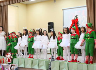 Heydər Əliyev Fondunun vitse-prezidenti Leyla Əliyeva, Arzu Əliyeva və Alena Əliyeva Bakı şəhəri 5 nömrəli internat tipli xüsusi ümumtəhsil məktəbində olublar