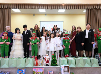 Heydər Əliyev Fondunun vitse-prezidenti Leyla Əliyeva, Arzu Əliyeva və Alena Əliyeva Bakı şəhəri 5 nömrəli internat tipli xüsusi ümumtəhsil məktəbində olublar