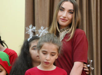 Heydər Əliyev Fondunun vitse-prezidenti Leyla Əliyeva, Arzu Əliyeva və Alena Əliyeva Bakı şəhəri 5 nömrəli internat tipli xüsusi ümumtəhsil məktəbində olublar