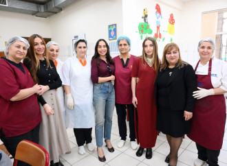 Heydər Əliyev Fondunun vitse-prezidenti Leyla Əliyeva, Arzu Əliyeva və Alena Əliyeva Bakı şəhəri 5 nömrəli internat tipli xüsusi ümumtəhsil məktəbində olublar