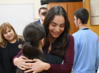 Heydər Əliyev Fondunun vitse-prezidenti Leyla Əliyeva, Arzu Əliyeva və Alena Əliyeva Bakı şəhəri 5 nömrəli internat tipli xüsusi ümumtəhsil məktəbində olublar