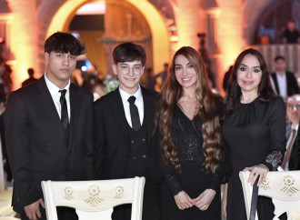 Heydər Əliyev Fondunun vitse-prezidenti Leyla Əliyeva və Bakı Media Mərkəzinin rəhbəri Arzu Əliyeva ilin idman yekunları ilə bağlı qala mərasimində iştirak ediblər