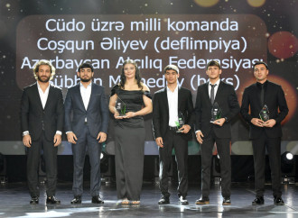 Heydər Əliyev Fondunun vitse-prezidenti Leyla Əliyeva və Bakı Media Mərkəzinin rəhbəri Arzu Əliyeva ilin idman yekunları ilə bağlı qala mərasimində iştirak ediblər