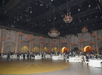 Heydər Əliyev Fondunun vitse-prezidenti Leyla Əliyeva və Bakı Media Mərkəzinin rəhbəri Arzu Əliyeva ilin idman yekunları ilə bağlı qala mərasimində iştirak ediblər