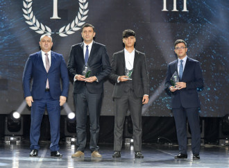 Heydər Əliyev Fondunun vitse-prezidenti Leyla Əliyeva və Bakı Media Mərkəzinin rəhbəri Arzu Əliyeva ilin idman yekunları ilə bağlı qala mərasimində iştirak ediblər