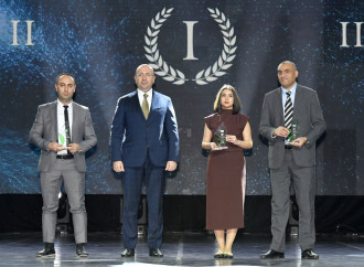 Heydər Əliyev Fondunun vitse-prezidenti Leyla Əliyeva və Bakı Media Mərkəzinin rəhbəri Arzu Əliyeva ilin idman yekunları ilə bağlı qala mərasimində iştirak ediblər