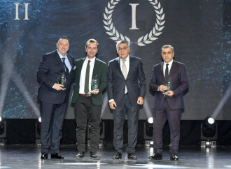 Heydər Əliyev Fondunun vitse-prezidenti Leyla Əliyeva və Bakı Media Mərkəzinin rəhbəri Arzu Əliyeva ilin idman yekunları ilə bağlı qala mərasimində iştirak ediblər