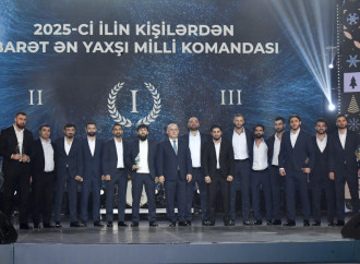 Heydər Əliyev Fondunun vitse-prezidenti Leyla Əliyeva və Bakı Media Mərkəzinin rəhbəri Arzu Əliyeva ilin idman yekunları ilə bağlı qala mərasimində iştirak ediblər