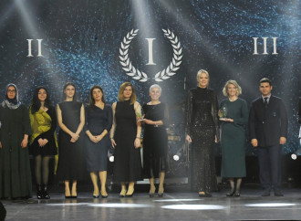 Heydər Əliyev Fondunun vitse-prezidenti Leyla Əliyeva və Bakı Media Mərkəzinin rəhbəri Arzu Əliyeva ilin idman yekunları ilə bağlı qala mərasimində iştirak ediblər