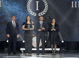 Heydər Əliyev Fondunun vitse-prezidenti Leyla Əliyeva və Bakı Media Mərkəzinin rəhbəri Arzu Əliyeva ilin idman yekunları ilə bağlı qala mərasimində iştirak ediblər