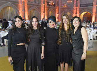 Heydər Əliyev Fondunun vitse-prezidenti Leyla Əliyeva və Bakı Media Mərkəzinin rəhbəri Arzu Əliyeva ilin idman yekunları ilə bağlı qala mərasimində iştirak ediblər