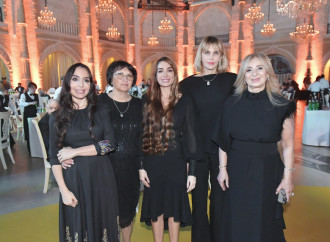 Heydər Əliyev Fondunun vitse-prezidenti Leyla Əliyeva və Bakı Media Mərkəzinin rəhbəri Arzu Əliyeva ilin idman yekunları ilə bağlı qala mərasimində iştirak ediblər