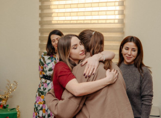 Heydər Əliyev Fondunun vitse-prezidenti Leyla Əliyeva, Arzu Əliyeva və Alena Əliyeva Təmiz Dünya sığınacağında yaşayan uşaqların bayram sevincinə şərik olublar