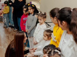 Heydər Əliyev Fondunun vitse-prezidenti Leyla Əliyeva, Arzu Əliyeva və Alena Əliyeva Təmiz Dünya sığınacağında yaşayan uşaqların bayram sevincinə şərik olublar