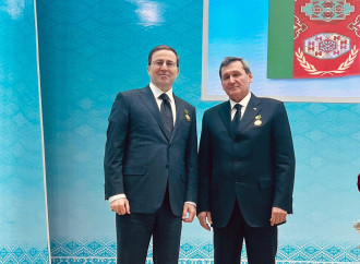 Səfir Qismət Gözəlov Türkmənistan Prezidenti Sərdar Berdiməhəmmədov tərəfindən təltif edilib
