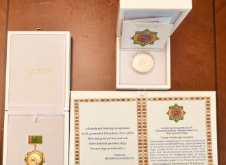 Səfir Qismət Gözəlov Türkmənistan Prezidenti Sərdar Berdiməhəmmədov tərəfindən təltif edilib