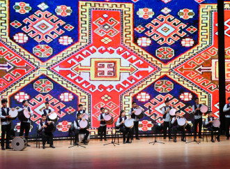 Leyla Əliyeva və Alena Əliyeva Uşaq İncəsənət Festivalının yekun mükafatlandırma mərasimində iştirak ediblər