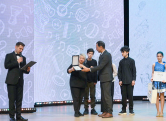 Leyla Əliyeva və Alena Əliyeva Uşaq İncəsənət Festivalının yekun mükafatlandırma mərasimində iştirak ediblər