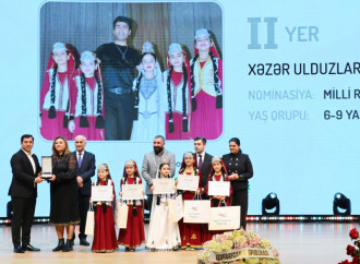 Leyla Əliyeva və Alena Əliyeva Uşaq İncəsənət Festivalının yekun mükafatlandırma mərasimində iştirak ediblər