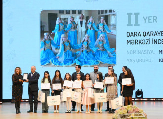 Leyla Əliyeva və Alena Əliyeva Uşaq İncəsənət Festivalının yekun mükafatlandırma mərasimində iştirak ediblər